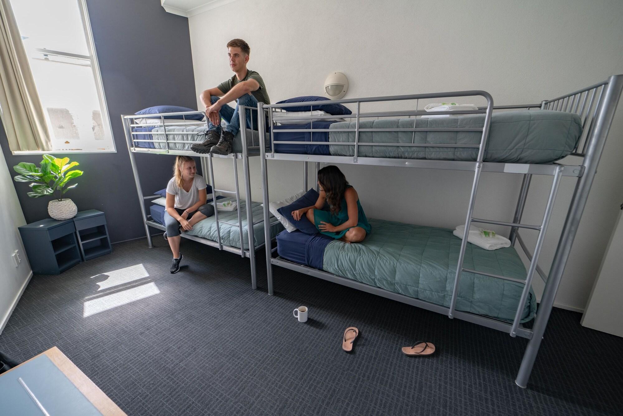 Hostel Nomads Capital Backpackers - Wellington (Adults Only) Exteriér fotografie A room at a hostel in Australia